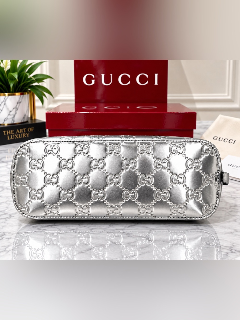 Gucci Metallic Silver GG-Embossed Shoulder Bag - Picture 8 of 10